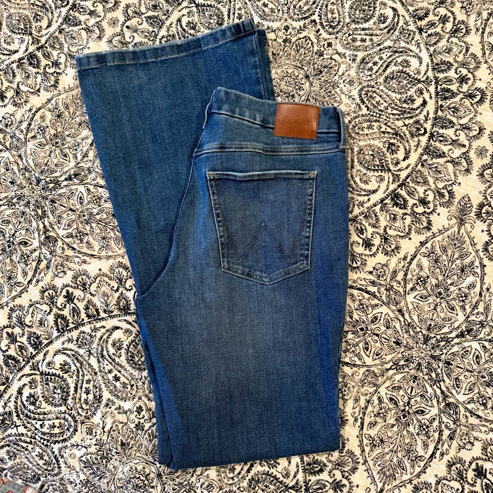 Wrangler Bespoke Flare Jeans